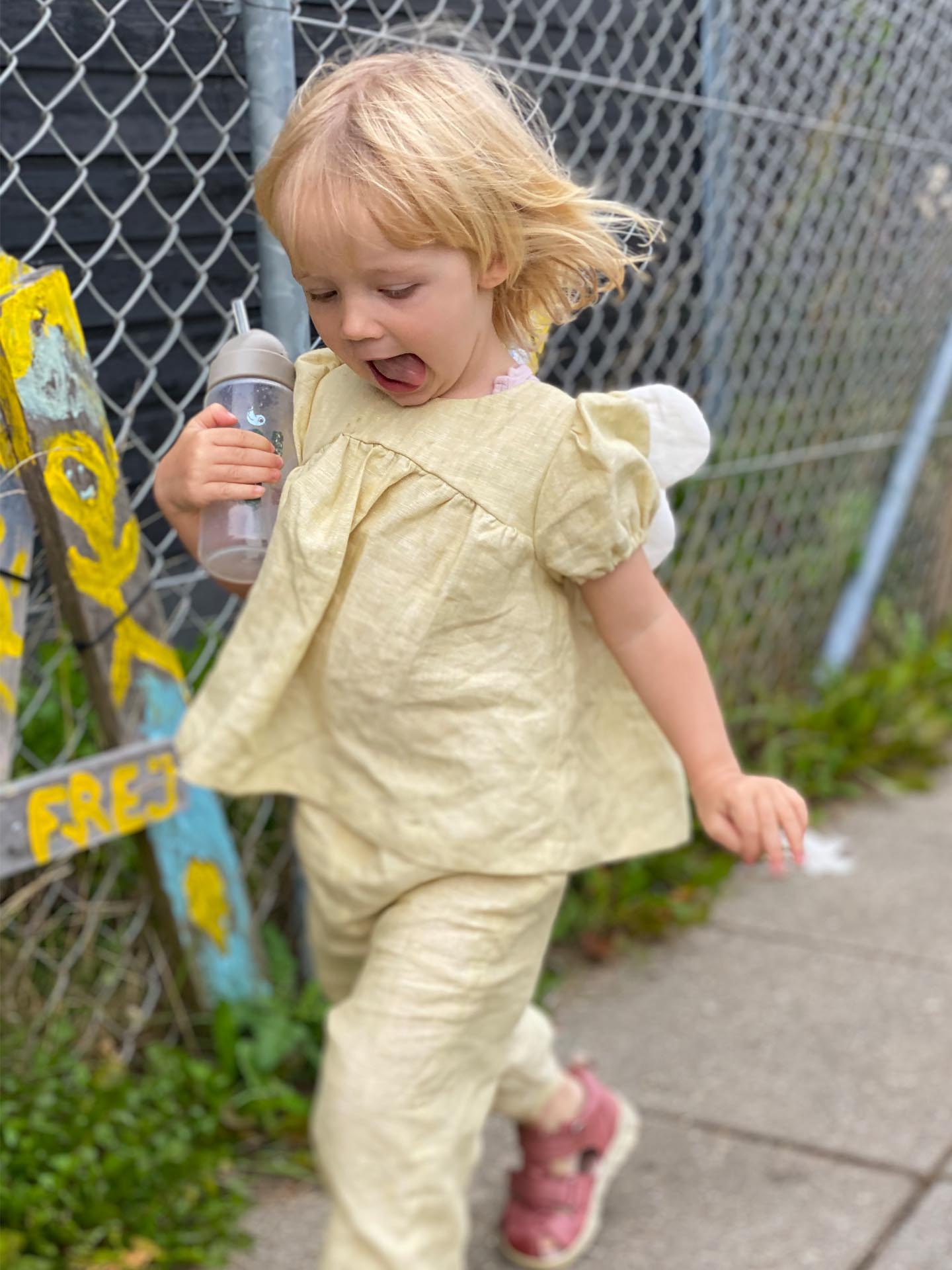 Angel dress with pants and wings