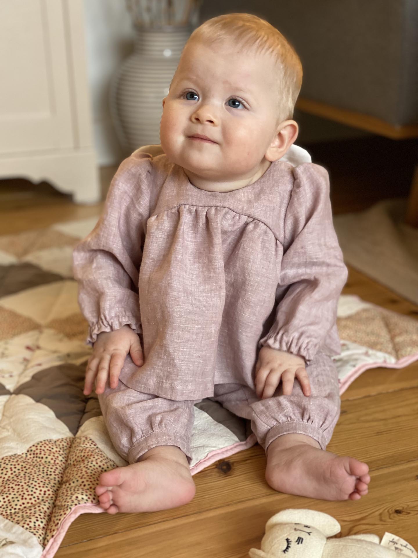 Angel dress with pants and wings