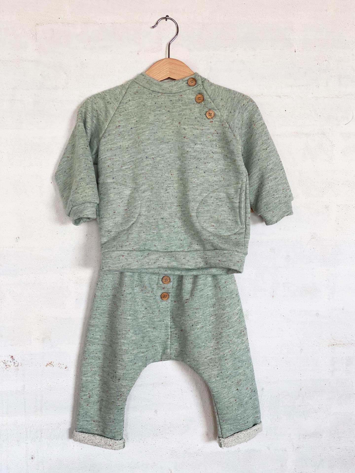 Jumpy sweatshirt suit